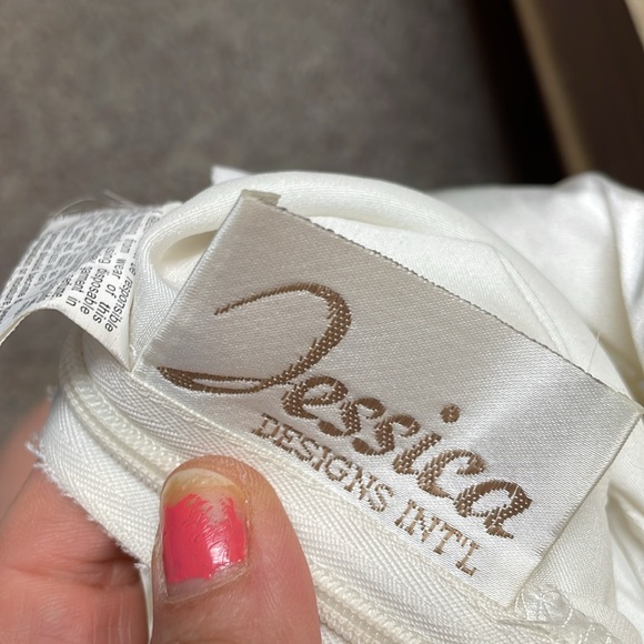 Satin beaded with lace insert gown/ wedding dress - Picture 12 of 13